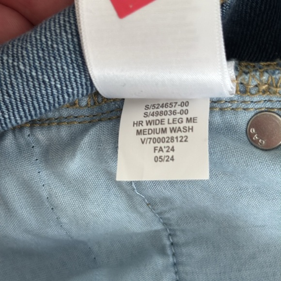 NWT Gap High Rise Wide Leg Jeans - Picture 9 of 9